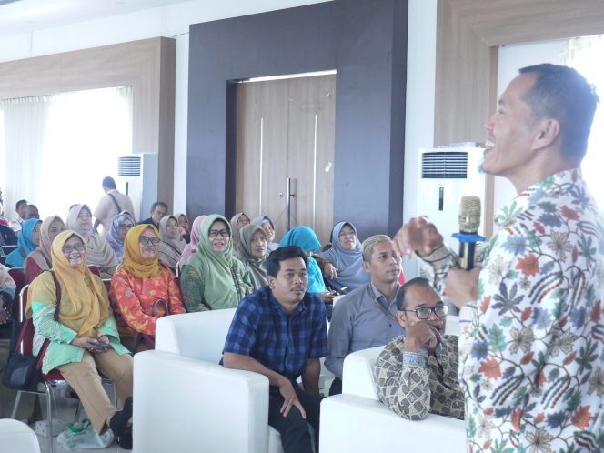 
					Dedi Aroza : TP PKK dan Posyandu adalah Ujung Tombak Pemerintah Memerangi Stunting