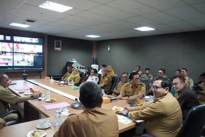 
					Pj. Bupati Bogor Ikuti Arahan Presiden Prabowo Terkait Pengendalian Inflasi