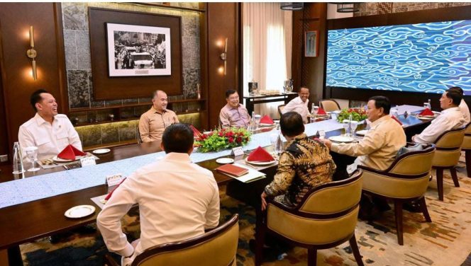 
					Jelang Ramadan, Prabowo Pastikan Pasokan Stok Pangan Aman